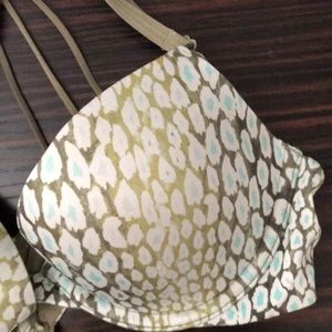 Front Clasp Victoria’s Secret Bra - 34B